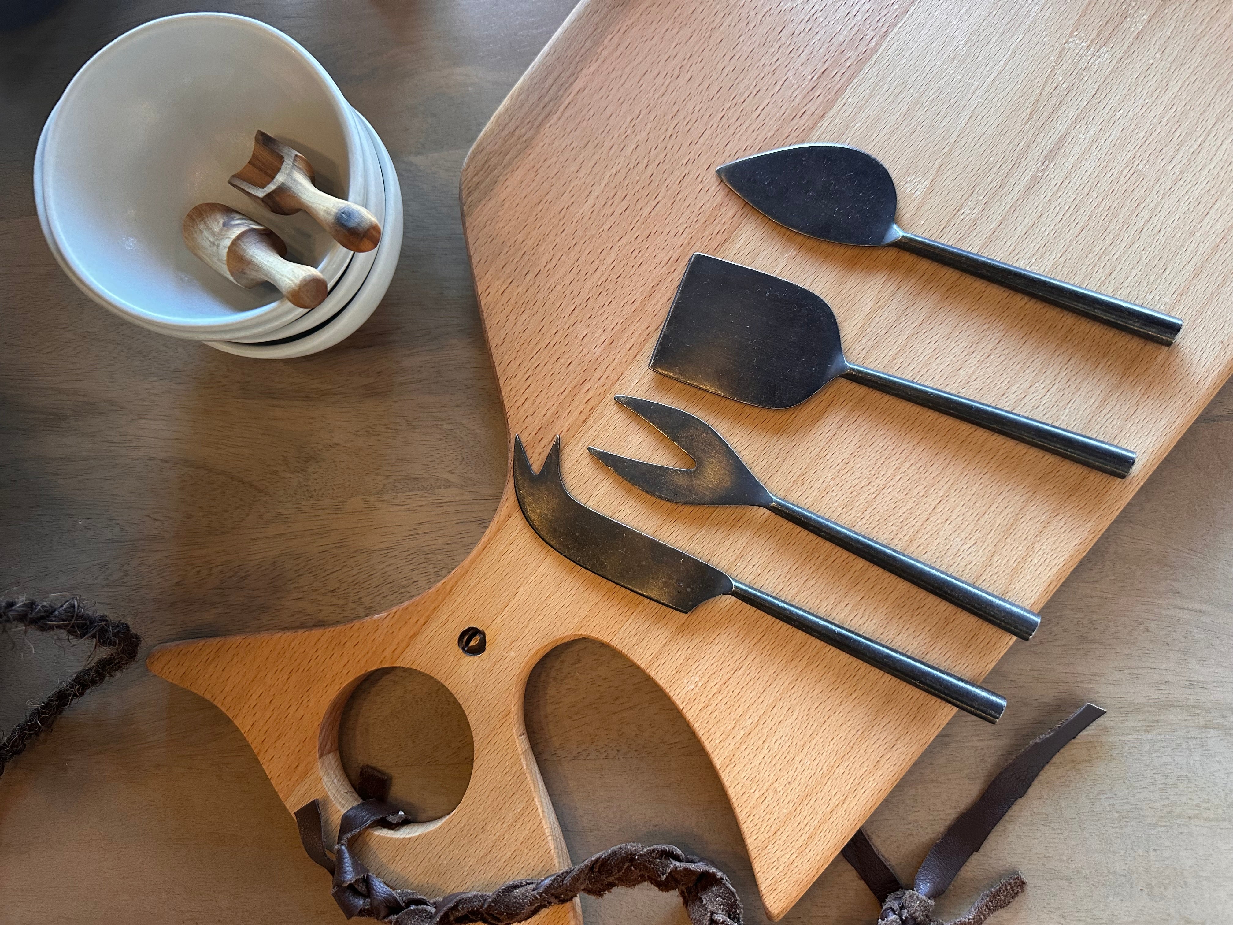 Luca Pear Wood Charcuterie board